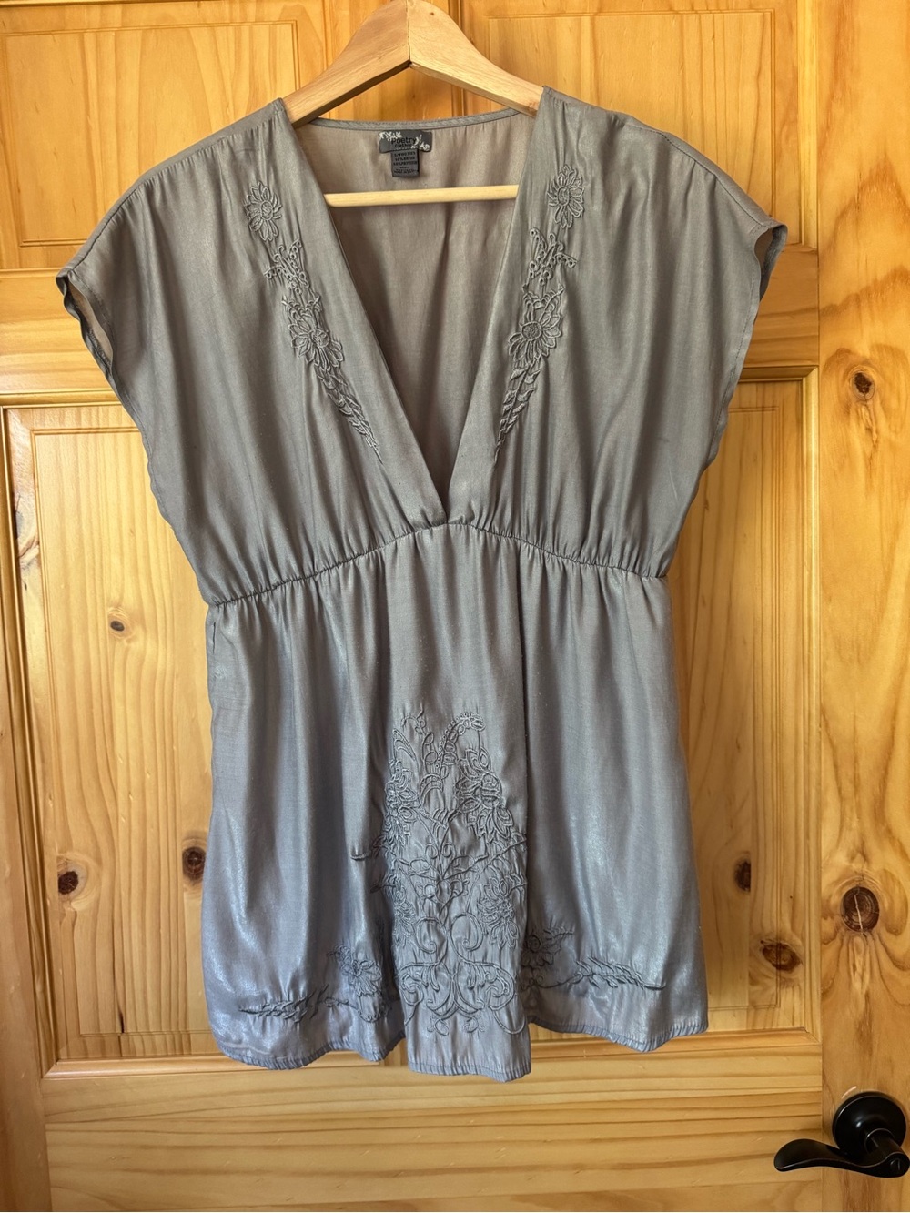 Poetry Silver-Gray V-Neck Embroidered babydoll Tunic size large